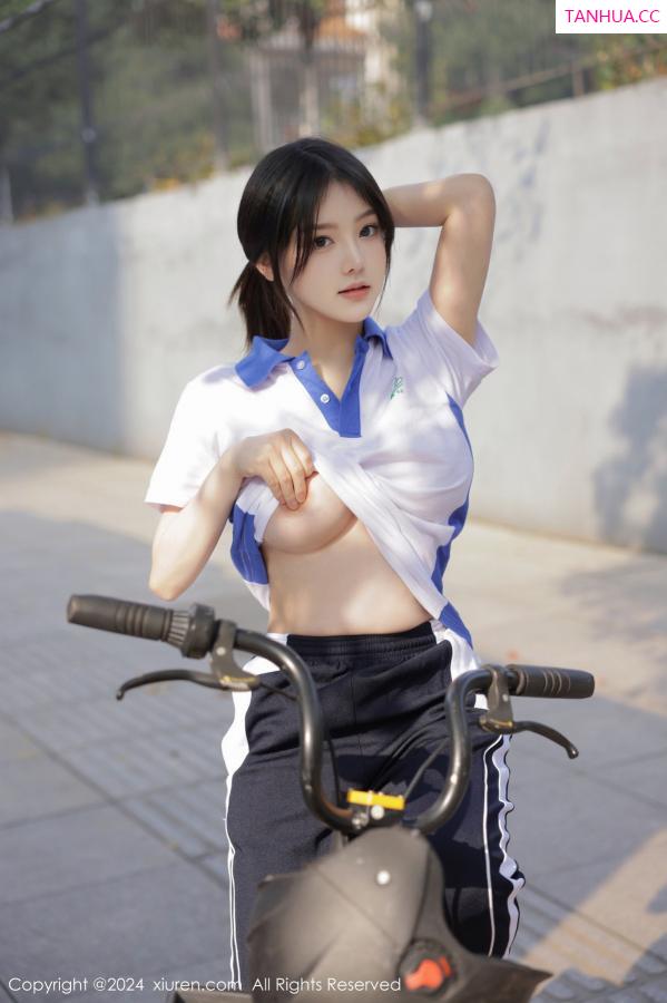 豆瓣酱  [XiuRen]高清写真图 2024.01.19 No.7994 豆瓣酱 制服美臀第81张图片